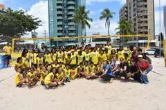 Crianças do Viva Vôlei têm dia de atleta no Circuito Brasileiro
