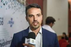 Prefeitura paga salário em lotes para evitar aglomeração