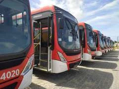 Prefeitura de Maceió: Dez novos ônibus 0 km são entregues à população