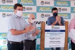 Prefeitura entrega Avenida Humberto Gomes de Barros