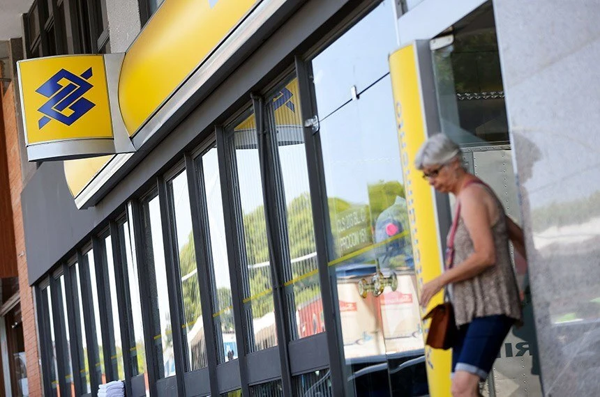 Provas do concurso do Banco do Brasil ocorrem neste domingo