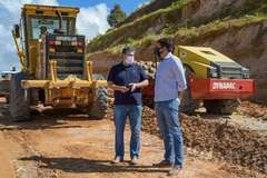 Prefeito Rui Palmeira vistoria andamento das obras da Ecovia Norte