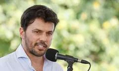 Ministro das Comunicações é diagnosticado com covid-19