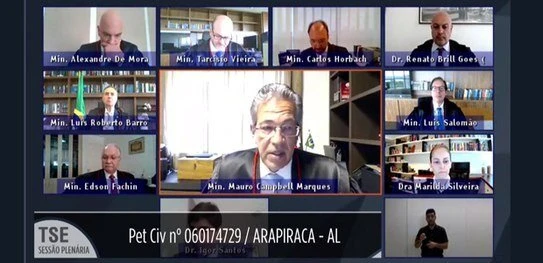 TSE suspende decisão que retirava Luciano Barbosa da urna em Arapiraca (AL). Maioria dos ministros decidiu que candidatos podem concorrer até decisão final da Justiça Eleitoral sobre o registro.
