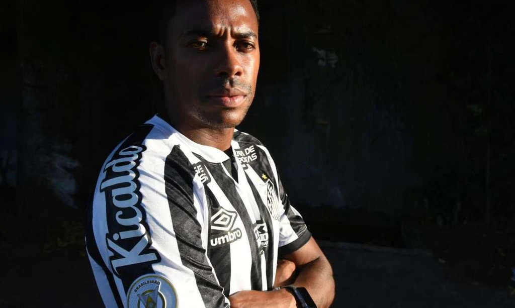 Justiça italiana confirma condenação de Robinho por crime sexual, Em nota, defesa afirma que atacante recorrerá à terceira instância