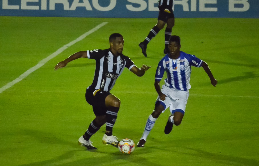 Série B: CSA volta ao G-4. Cruzeiro vence o Sampaio Corrêa fora de casa