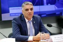 Projeto isenta profissional de segurança pública e guarda municipal do IPI na compra de carro