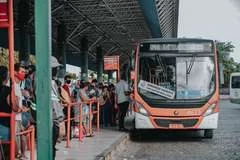 Prefeito JHC determina ampliação de frotas de ônibus em horários de pico