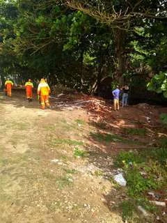 Prefeitura de Maceió realiza ação de limpeza do mangue, em Jacarecica