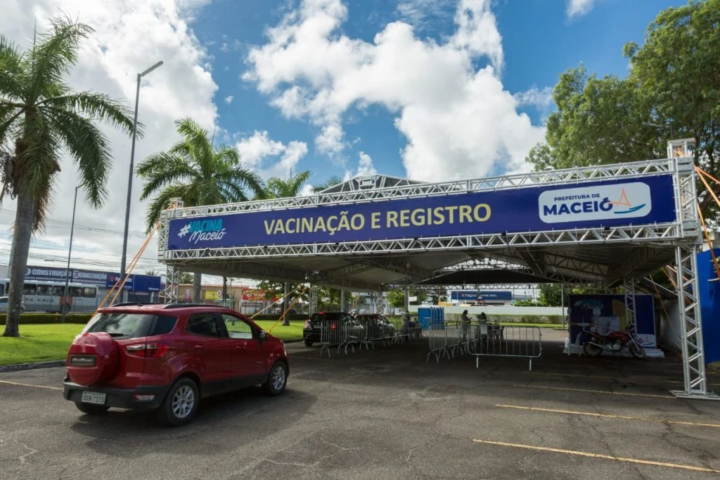 Corujão da Vacina: Prefeito JHC anuncia ampliação do horário dos pontos drive-thru, a partir de hoje