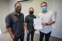 Renan Filho garante inclusão de jornalistas em grupos prioritários para vacinação contra a Covid-19 em AL