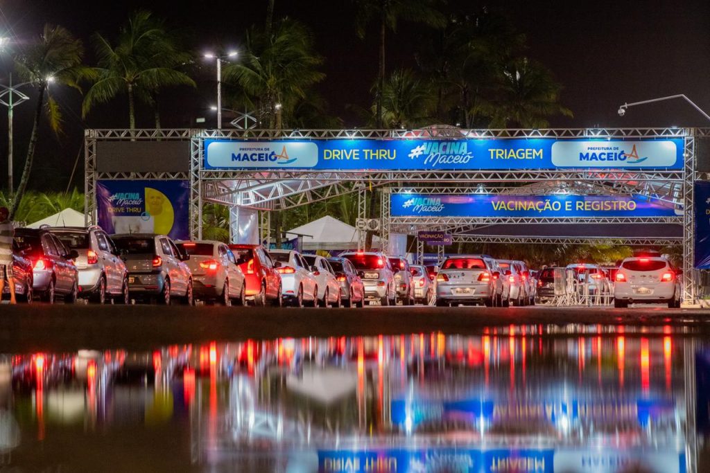 A cada dez doses de vacina aplicadas em Alagoas, quatro foram em Maceió