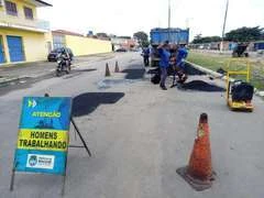 Prefeitura: Avenida Senador Rui Palmeira recebe ações da operação tapa-buraco