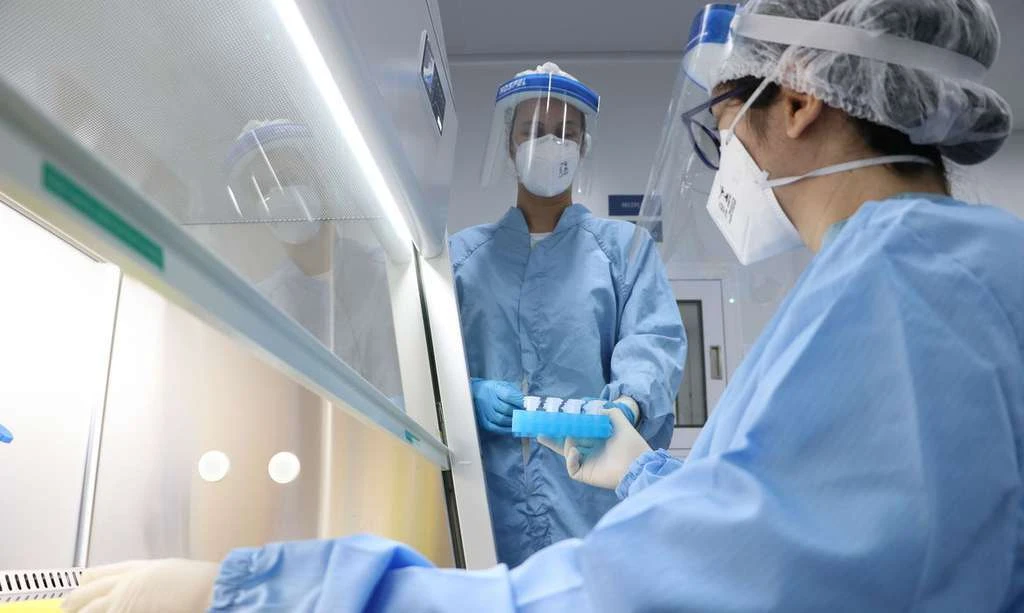 Covid-19: Brasil registra 63,4 mil novos casos e 2,2 mil óbitos