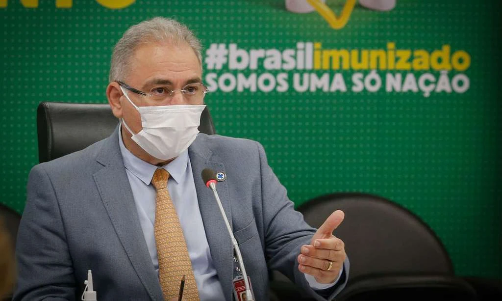 Avião com 1,5 milhão de doses da Janssen chega amanhã, diz ministro Queiroga