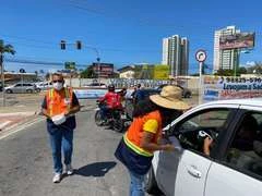 Previne Maceió: Ação conscientiza sobre descarte de lixo nas ruas e entrega 5 mil lixeiras para carro