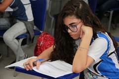 Com profissionais vacinados, Estado prevê retorno a aulas presenciais em 16 de agosto