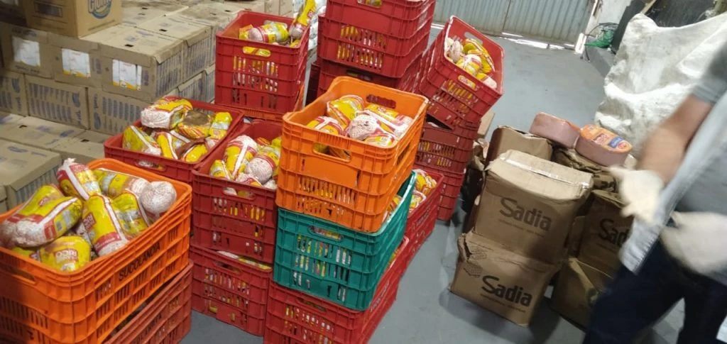Vigilância Sanitária de Maceió apreende 1.700kg de alimentos fora da validade