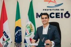 Prefeito JHC antecipa pagamento do salário de servidores efetivos