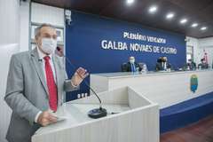 Prefeito em exercício Ronaldo Lessa discursa na Câmara e defende diálogo e respeito entre poderes