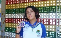 Aluna da Rede Municipal é medalhista em competição nacional de matemática