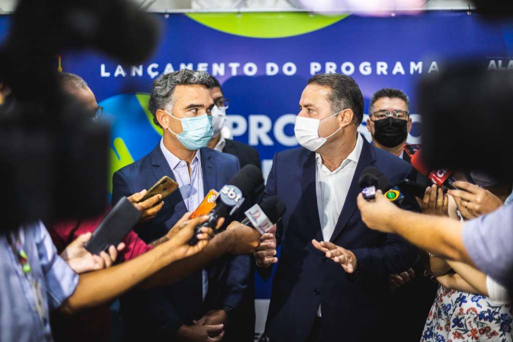 Salário de professor de Alagoas subirá para um dos 5 melhores do país, afirma Renan Filho