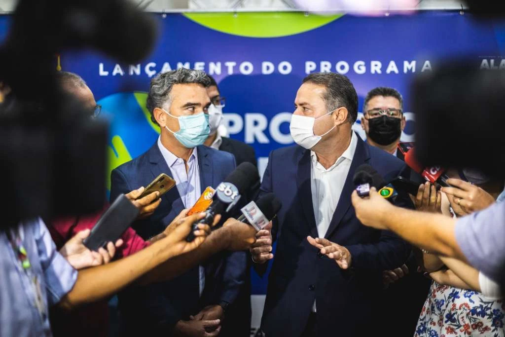 Salário de professor de Alagoas subirá para um dos 5 melhores do país, afirma Renan Filho