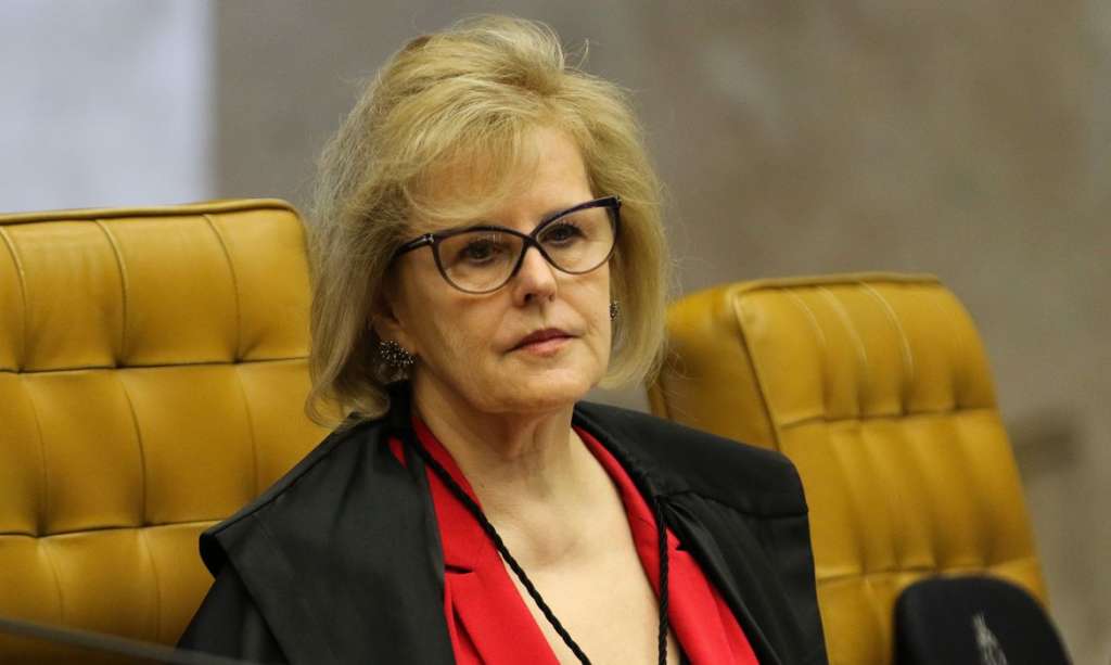 Rosa Weber encaminha ação contra Alcolumbre para manifestação da PGR