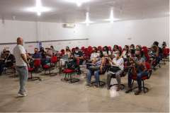 Prefeitura: Servidores da Educação já frequentam cursos de inglês, espanhol e francês