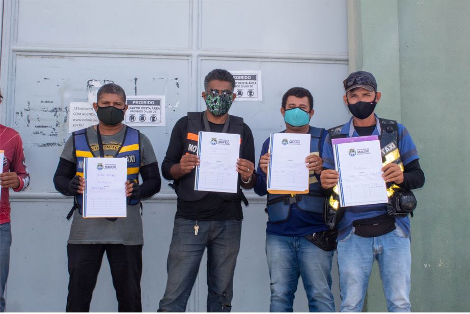 SMTT inicia mutirão e intensifica cadastro de mototaxistas em Maceió