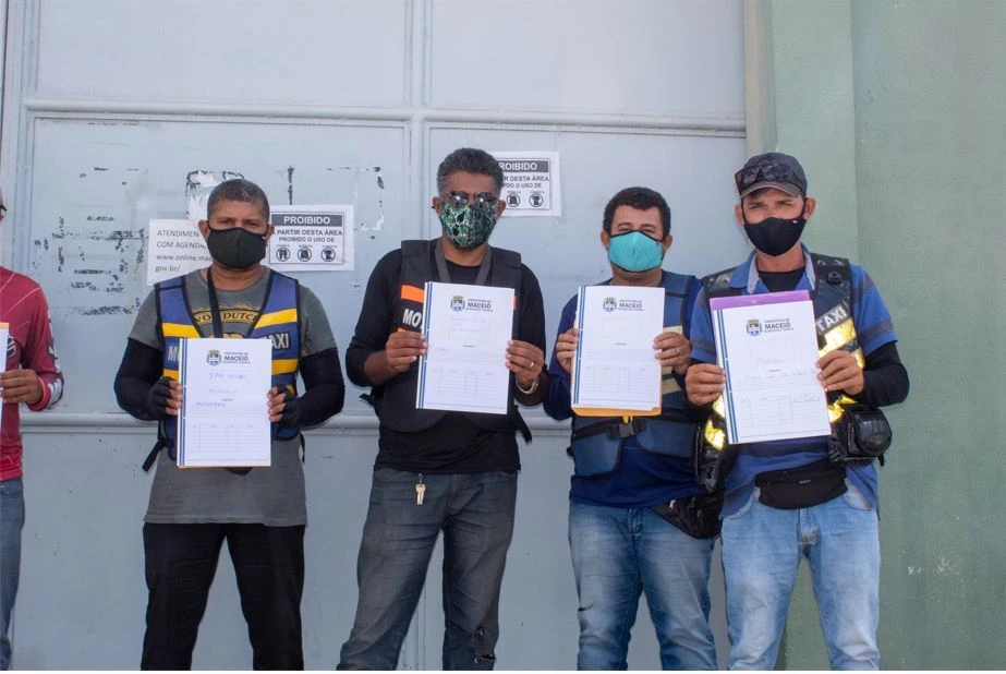 SMTT inicia mutirão e intensifica cadastro de mototaxistas em Maceió