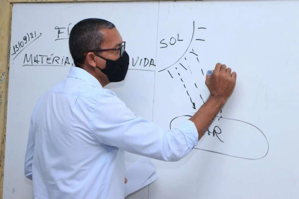 Seduc anuncia prorrogação do prazo para provas de títulos do concurso da Educação