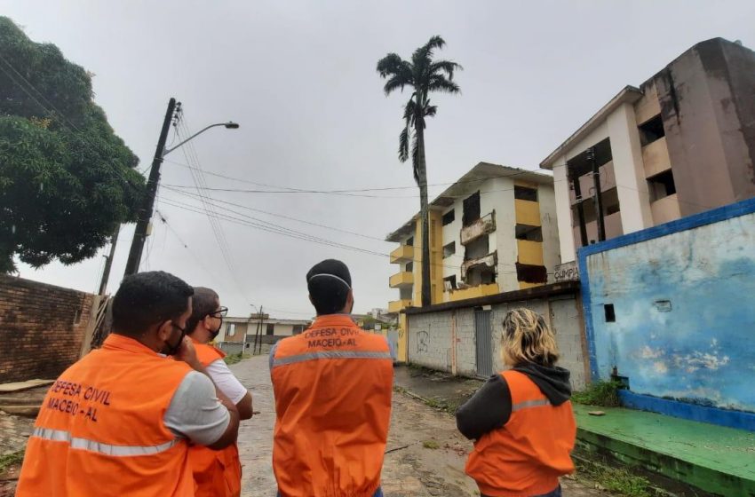 Defesa Civil mantém monitoramento constante de áreas de risco de Maceió