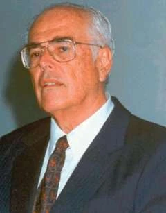 Câmara de Delmiro Gouveia concede Título de Cidadão Honorário (in memoriam) ao industrial Carlos Lyra