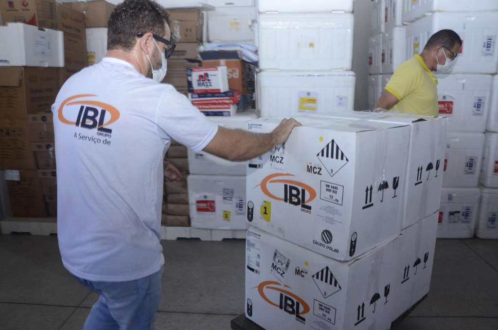 Alagoas recebe 32 mil doses da vacina Pizer pediátrica