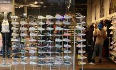 Confiança do comércio tem maior nível desde março de 2020, diz CNC