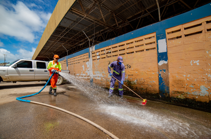 Mercado da Produção recebe serviços de reforço na limpeza e manutenção