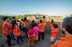 Crianças da Grota do Rafael aprendem a confeccionar pluviômetro artesanal