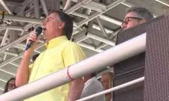 Bolsonaro faz campanha em eventos religiosos em Minas e São Paulo