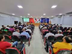 Emater se reúne com prefeitos e secretários municipais de Agricultura para orientação sobre o CAF