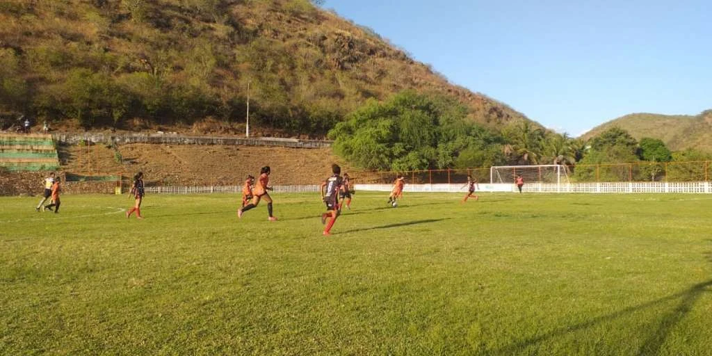 Futebol: Finalistas do Alagoano Feminino serão conhecidos no domingo
