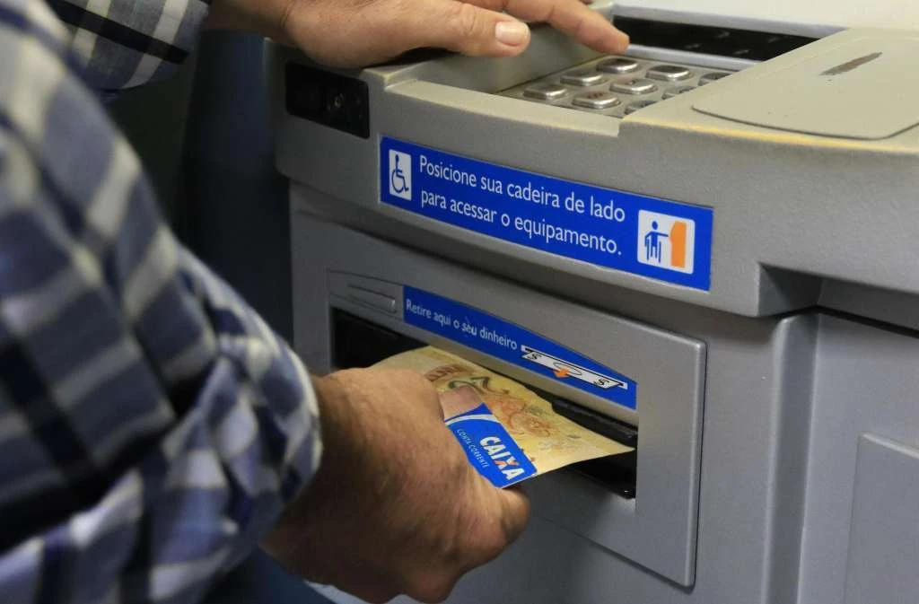 Governo de Alagoas libera pagamento para todos os servidores nesta segunda-feira (30)