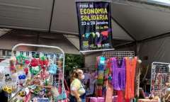 Feira da economia solidária reúne iniciativas de todo o país