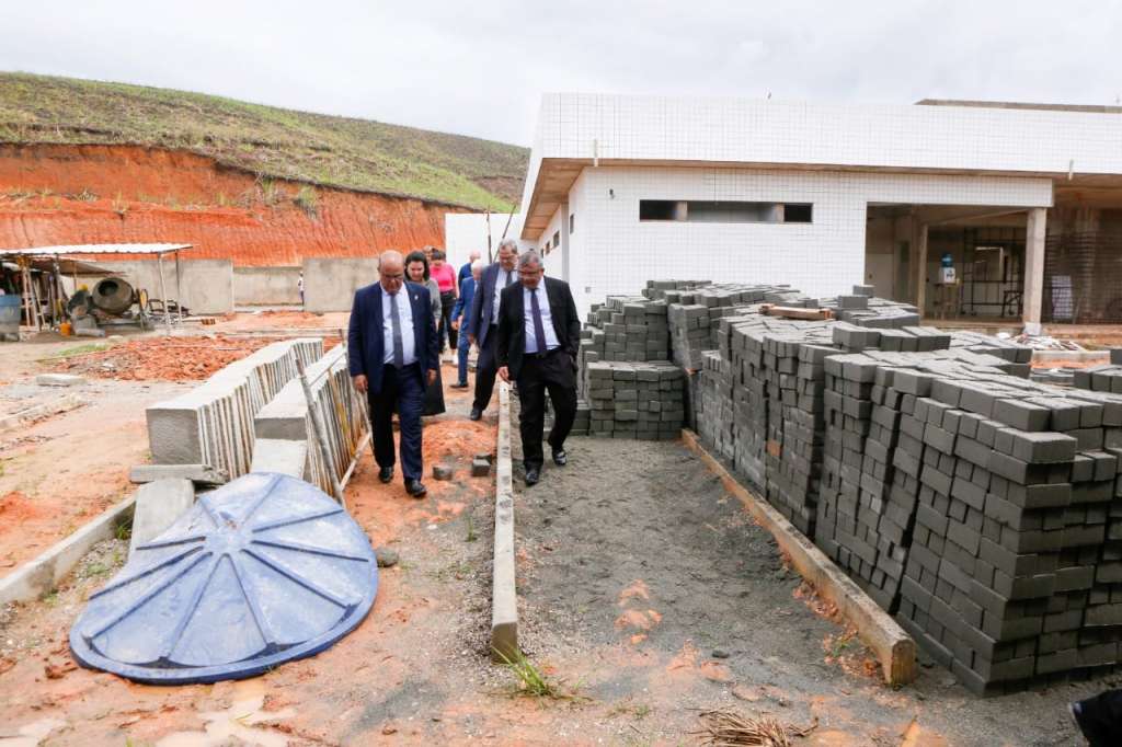 TJAL: Fernando Tourinho visita obra do Fórum de São Luís do Quitunde