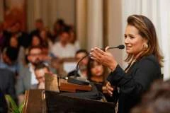 Secretária Renata dos Santos prestigia lançamento de livro que retrata mudança do patamar econômico de Alagoas