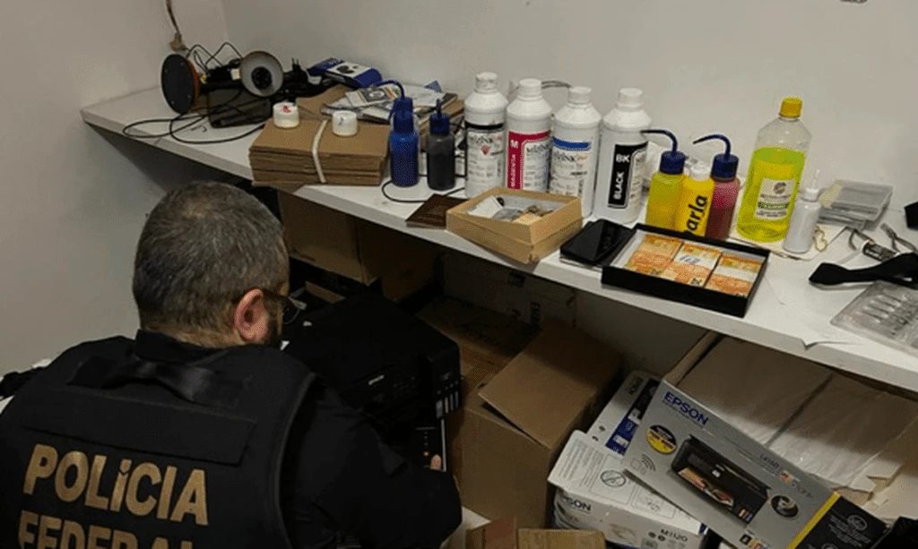 PF faz operação contra falsificação de dinheiro no Rio de Janeiro