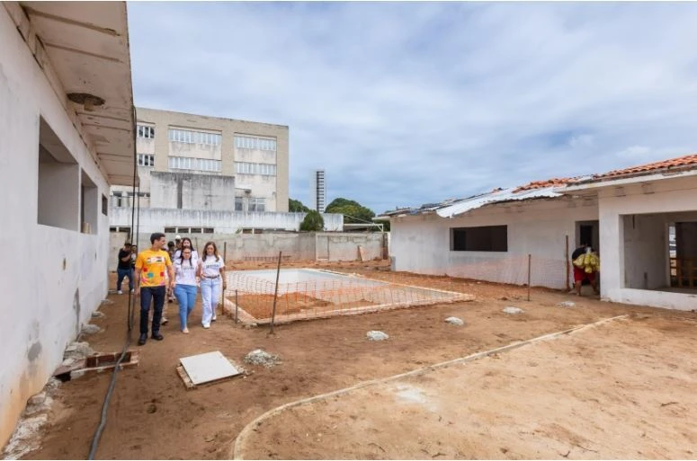 JHC visita obras da Casa do Autista, marco na saúde pública de Maceió