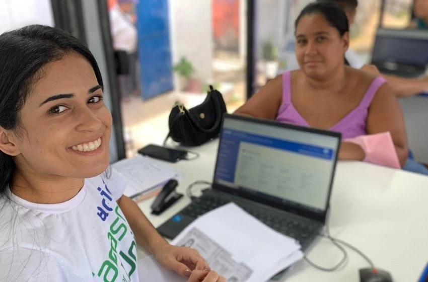 Moradores do Jacintinho são beneficiados com serviços do Cadastro Único
