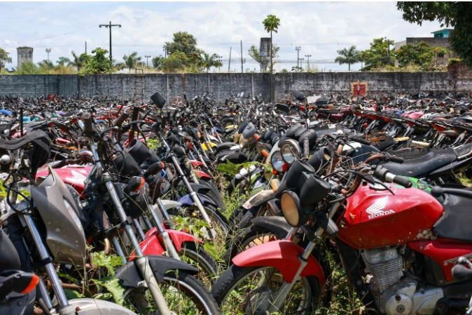 Detran promove leilão de 3.333 veículos inservíveis