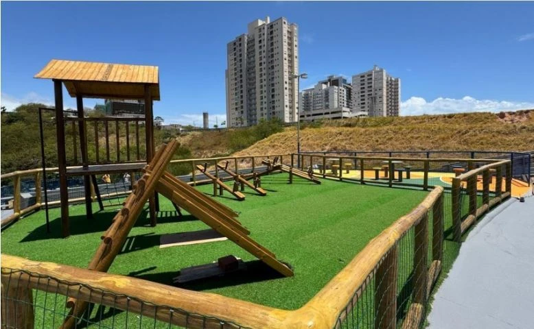 Brota na Grota avança com obras que garantem mobilidade aos moradores da Grota do Arroz